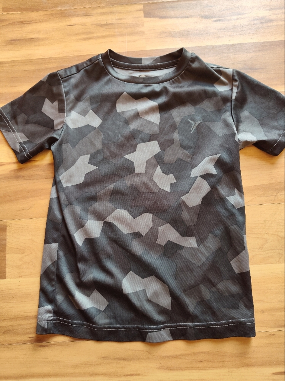 Boys Old Navy Active Tee